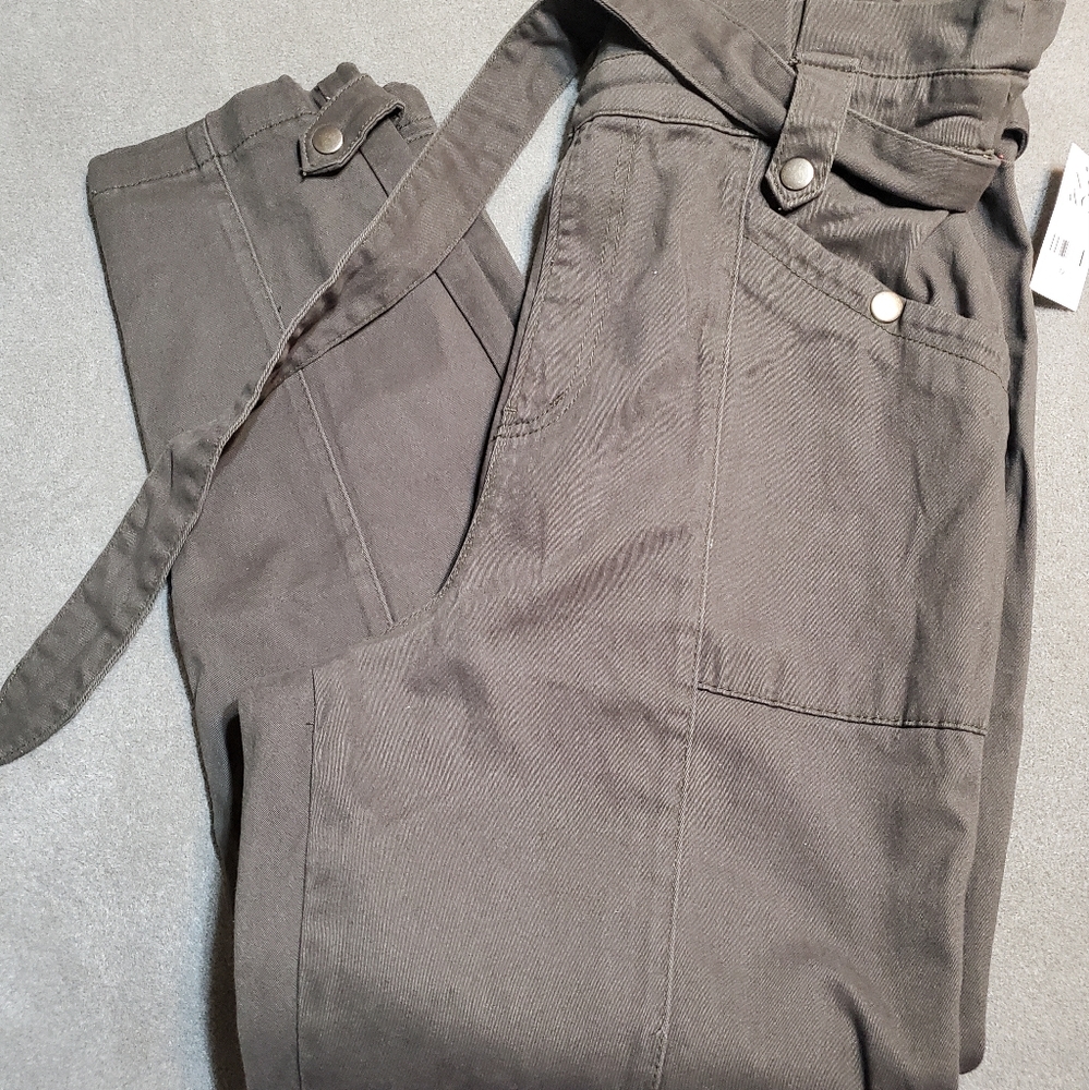 Dark Khaki green NWT NYC&Co ladies size 12 pants - Picture 1 of 4